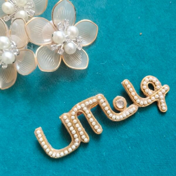 பாட்டி  Brooch Pin