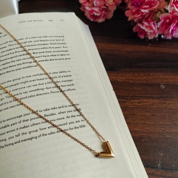 V-Heart Anti-Tarnish Pendant